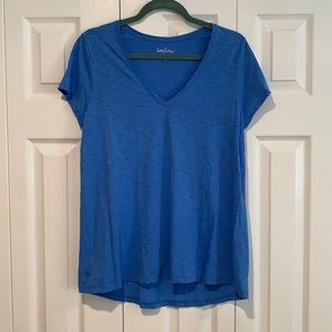 LIKE NEW Lilly Pulitzer Short Sleeve V-Neck